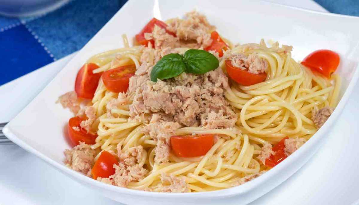 Spaghetti with tuna and cherry tomatoes: immediately ready, this is how I'll solve your lunch today!