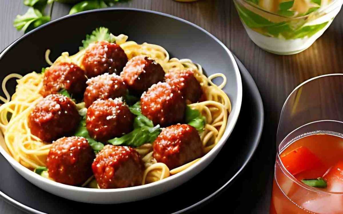 Spaghetti with tomato meatballs, an inviting and tasty dish for the whole family - RicettaSprint.it