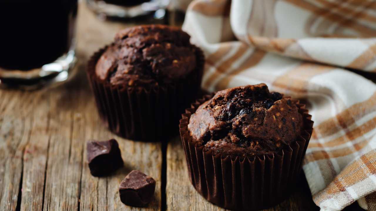 Chocolate muffins - RecipeSprint