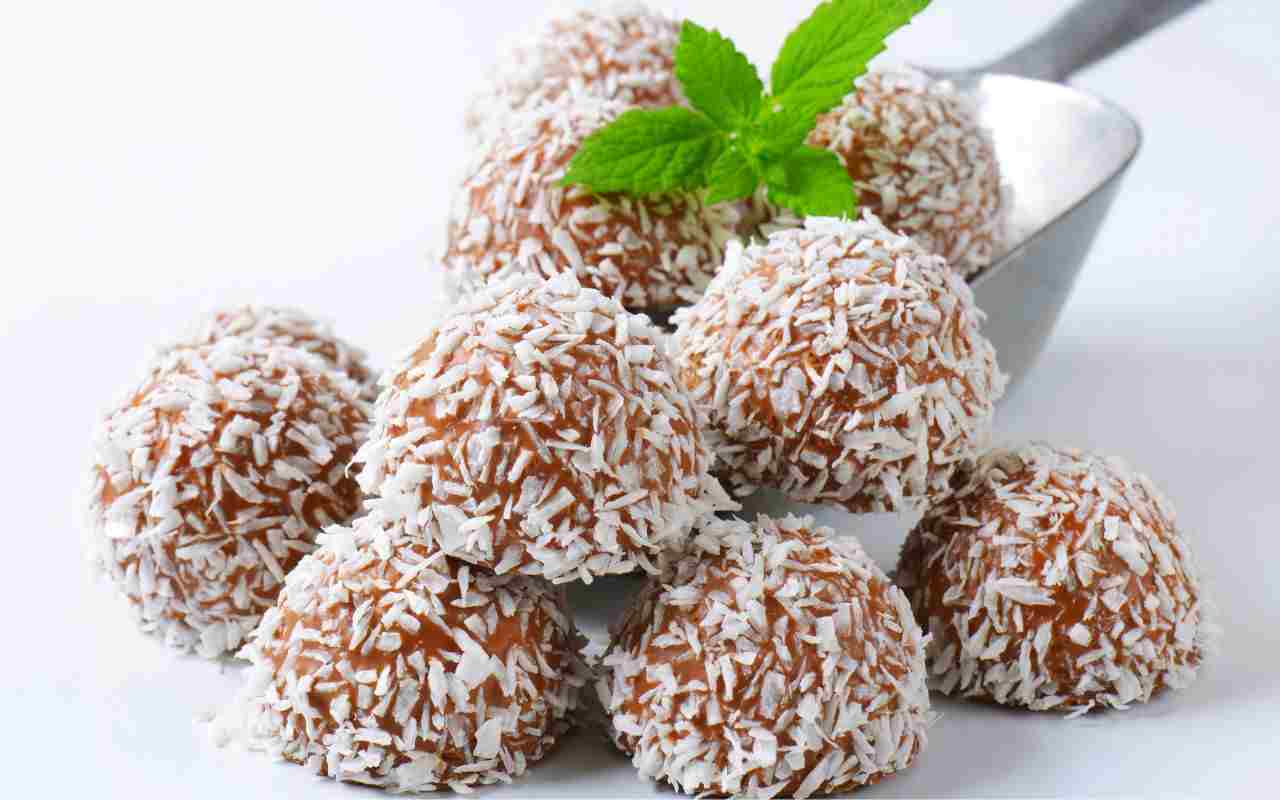 In just 5 minutes I make fabulous coconut truffles, no oven and no cooking
