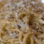 There are those who call it cuckold pasta or more simply butter and parmesan, but few people know the secret to making cream, but I do!  - RicettaSprint.it